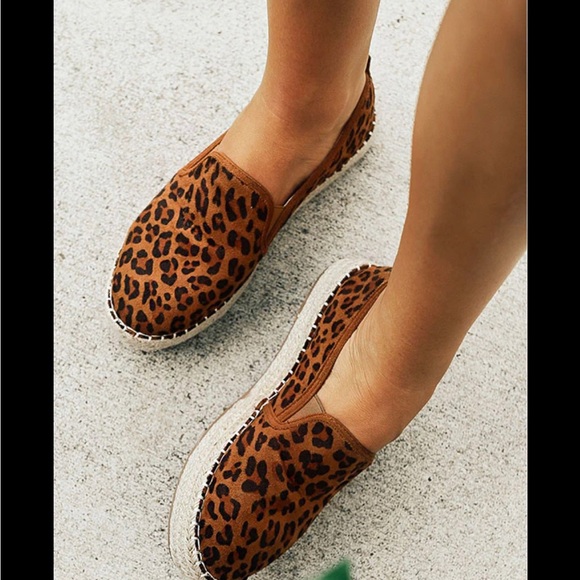 Leopard espadrille slip on sneaker sz 6 perfect for fall brown & black straw - Picture 4 of 8